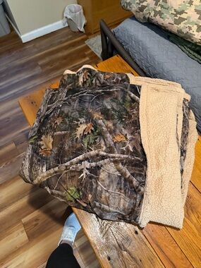 Xl camo blanket
